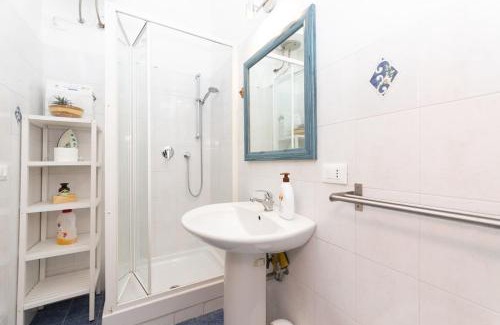Quartiere XV Della Vittoria Apartment | 10 Min Città del Vaticano-Stadio olimpico Lucia Apartment 1BDR
