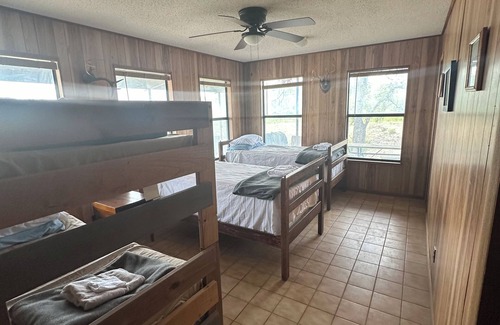 D'Hanis Cabin | 10+ near Hondo in D’Hanis TX.