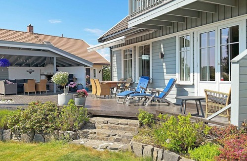 Sogne House | 10 person holiday home in SOGNE