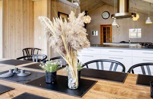Hou House | 10 person holiday home in Hals