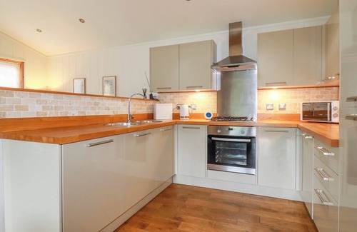 Looe Cottage | 10 Water's Edge