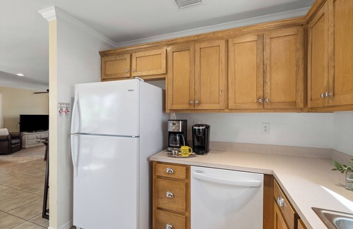 Dauphin Island House | 100+ 5-STAR Reviews: Family Home 5 Min. Walk to Beach Neighborhood Pool & Tennis