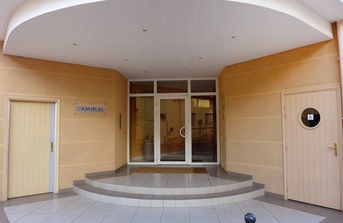 Saint-Raphael Apartment | 100 m² Apartment ∙ 2 bedrooms ∙ 6 guests