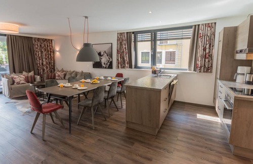 Schuttdorf Apartment | 100 m² Apartment ∙ 3 bedrooms ∙ 6 guests
