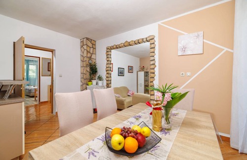 Lopar Apartment | 100 m² Apartment ∙ 2 bedrooms ∙ 6 guests