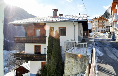 Kappl Apartment | 100 m² Apartment ∙ 4 bedrooms ∙ 8 guests