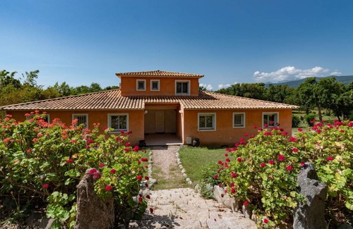 Morta Villa | 100 m² Villa ∙ 3 bedrooms ∙ 7 guests