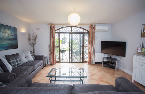 Seamount House | 100 m² House ∙ 3 bedrooms ∙ 6 guests