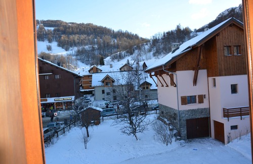 Valloire Apartment | 100 m2 le col des Rochilles/10 people 4 * in the center of Valloire