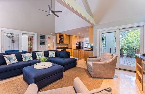 Beach Lagoon House | 100 Steps to Beach | Sea Pines Home | PRIVATE Pool & Hot Tub | Beach Chairs