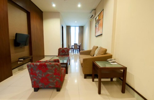 Sunset Road Hotel | 100 Sunset Boutique