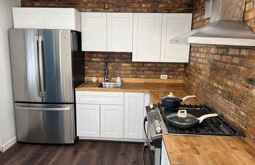 Monroe House | 100 year old cabin revived as your perfect vacation home.