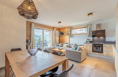 Arc-1800 Apartment | 100m from ski slopes, 3rd floor, view valley, fitness, sauna, hammam, terrace, parking, ski locker