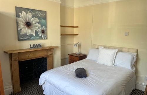 Uplands House | 101 - Room 1 - Uplands