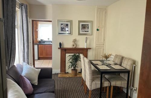 Uplands House | 101 - Room 1 - Uplands