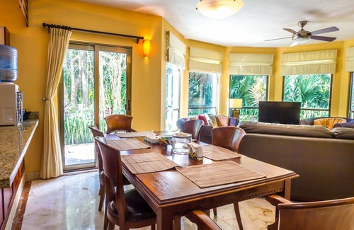 Playacar Condo | 102 m² Condo ∙ 2 bedrooms ∙ 5 guests