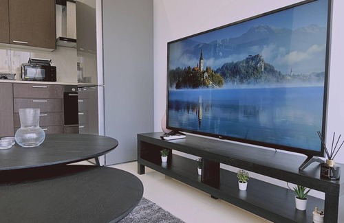 City Centre Apartment | 104 NIC - 102 Stay Cosmo City Suite