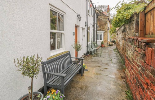 Swainby Cottage | 105 m² Cottage ∙ 2 bedrooms ∙ 3 guests