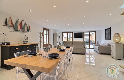 Saint-Suliac House | 105 m² Gîte ∙ 3 bedrooms ∙ 6 guests