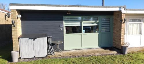 Great Yarmouth Ski Chalet | 107 Headwards Retreat