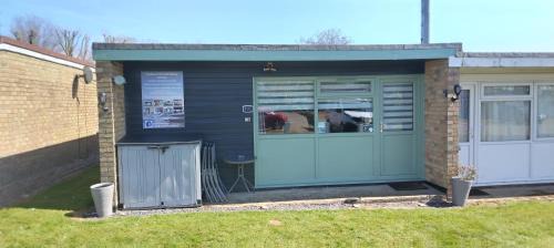 Great Yarmouth Ski Chalet | 107 Headwards Retreat