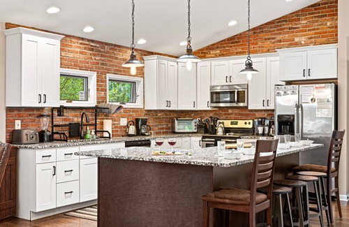 Dingmans Ferry House | 10Acre Secluded Retreat: Hot Tub, Arcade, Fire Pit