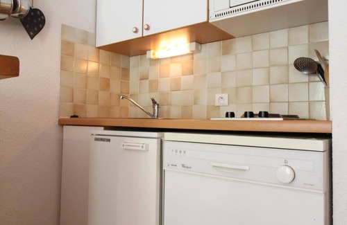 Lanslevillard Apartment | 10m from ski slopes, 2nd floor, balcony, tv, ski locker, 25m², Val Cenis