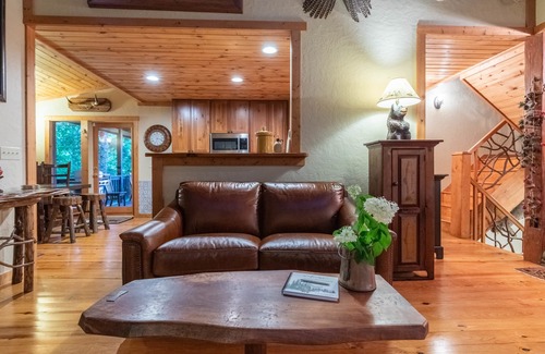 Cashiers Cabin | 10min DWTN Cashiers! 5mn to SilverRun Waterfall
