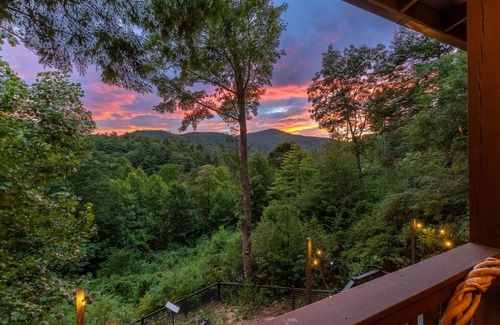 Cashiers Cabin | 10min DWTN Cashiers! 5mn to SilverRun Waterfall