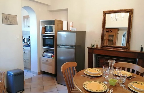 Lamalou-les-Bains House | 10mn from the spa, pleasant house for 6 people private swimming pool june to september