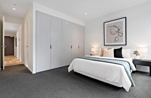 Windsor Apartment | 11/7 White street