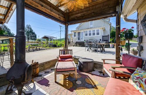 Somerset House | 11 Mi to Lake Cumberland! Retreat with Gazebo