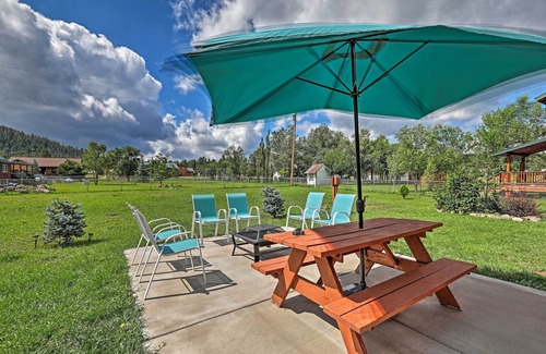 Pinetop Cottage | 11 Mi to Rainbow Lake: Woodsy Pinetop Oasis