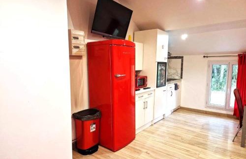 Razac-sur-l'Isle Apartment | 11 - Très joli 2 pièces climatisé tout équipé pour 1 à 5 personnes, vue sur parc arboré, parking privatif gratuit, grand fourgon possible, tout le linge de maison est fourni