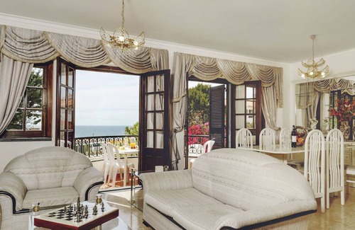 Ericeira Apartment | 110 m² Apartment ∙ 4 bedrooms ∙ 6 guests