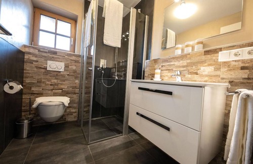 Farchant Apartment | 110 m² Apartment ∙ 3 bedrooms ∙ 6 guests