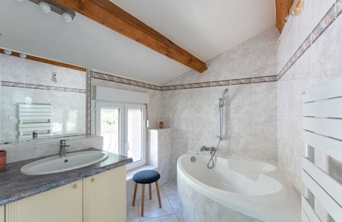 Endoume House | 110 m² House ∙ 3 bedrooms ∙ 4 guests