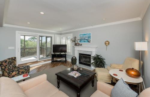 West Beach Villa | 1108 Duneside Villa by Akers Ellis Rentals