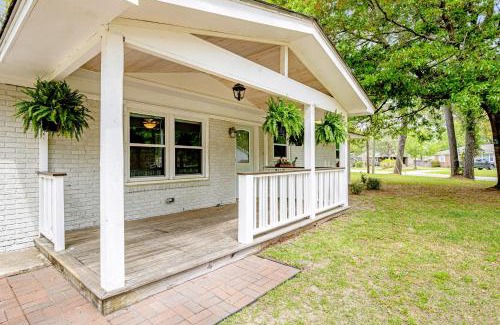 Charleston House | 1168 Wyndham Rd