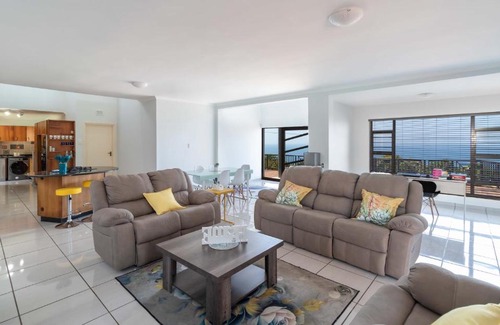 Athlone House | 118 - 4 Bedroom House Toti
