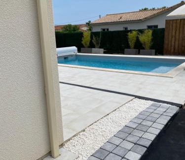 Saint-Sulpice-de-Faleyrens House | 11m2 chambre piscine privée