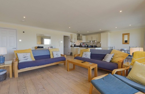 Bigbury-on-Sea Cottage | 12 BURGH ISLAND CAUSEWAY, family friendly in Bigbury-On-Sea