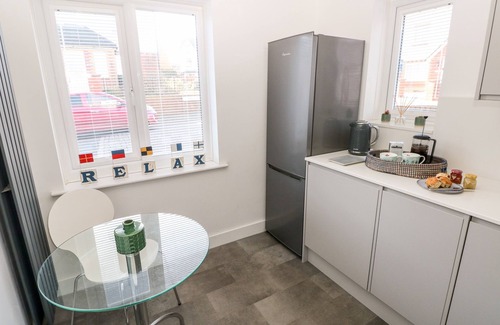 Barry Cottage | 12 CLOS YR WYLAN, pet friendly, character holiday cottage in Barry