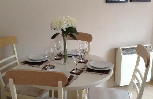 York Apartment | 12 Emperors Wharf