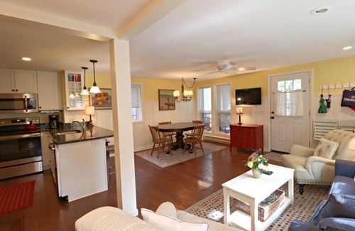 Chautauqua Condo | 12 Morris 4 2 Bedroom Condo by Redawning