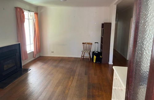 Frankston House | 12 Olive Cozy Rooms