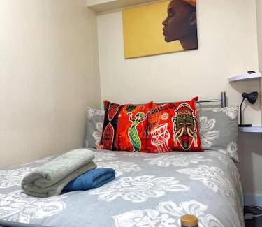 Havering Park Apartment | 12 Penn Gardens - Apart 4