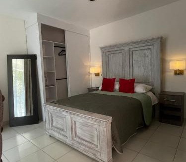 Leon Apartment | 12 VENATOR House Boutique