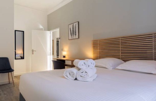 Prefecture Apartment | 120 m² Apartment ∙ 4 bedrooms ∙ 8 guests