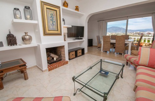Alcorrin House | 120 m² House ∙ 3 bedrooms ∙ 6 guests